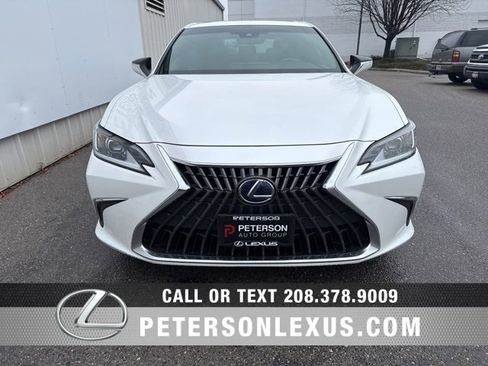 Used 2022 Lexus ES 300h w/ Accessory Package 2 image 8