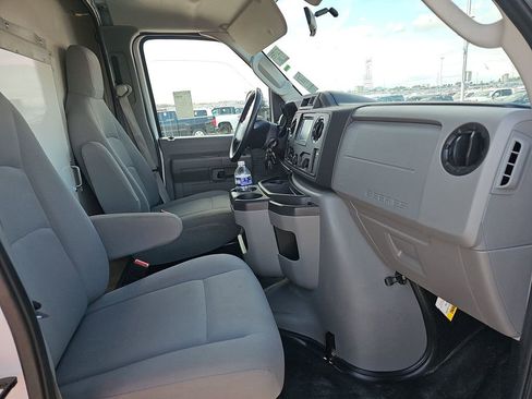 Used 2019 Ford E-350 and Econoline 350 Super Duty w/ Power Windows & Locks Group image 10