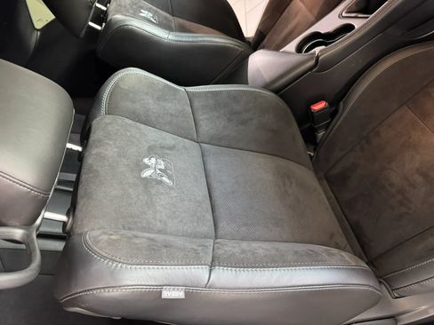 Used 2022 Dodge Challenger R/T Scat Pack RWD image 16