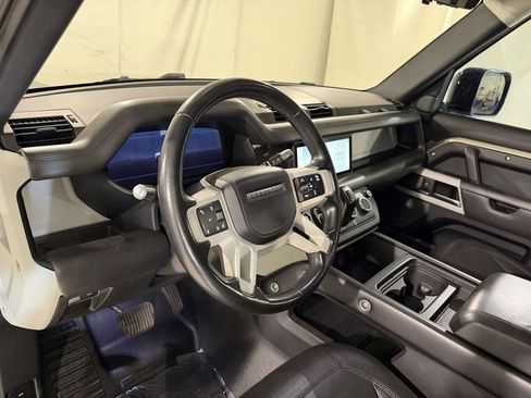Used 2020 Land Rover Defender 110 HSE AWD/4WD image 4