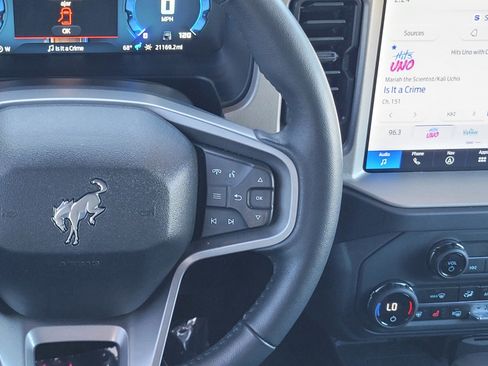 Used 2025 Ford Bronco Outer Banks image 14