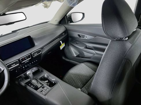 New 2026 Nissan Sentra SV w/ SV Convenience Package FWD image 21