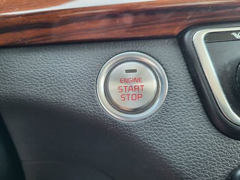 Used 2019 Kia Cadenza Technology image 19