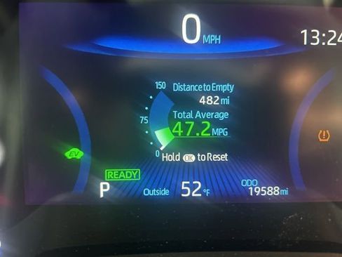 Used 2021 Toyota Corolla LE image 12