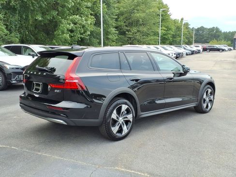 New 2026 Volvo V60 B5 Cross Country Plus w/ Climate Package AWD/4WD image 2
