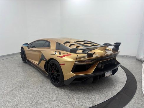 Used 2019 Lamborghini Aventador SVJ image 8