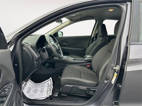 Used 2019 Honda HR-V LX image 9