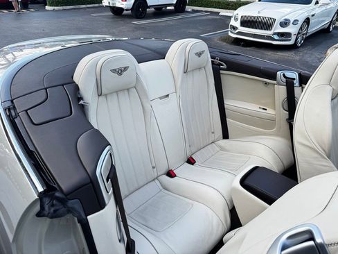 Used 2013 Bentley Continental GT image 19