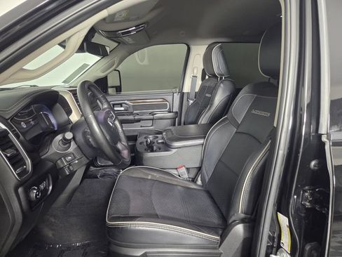 Used 2024 RAM 2500 Laramie w/ Safety Group AWD/4WD image 9