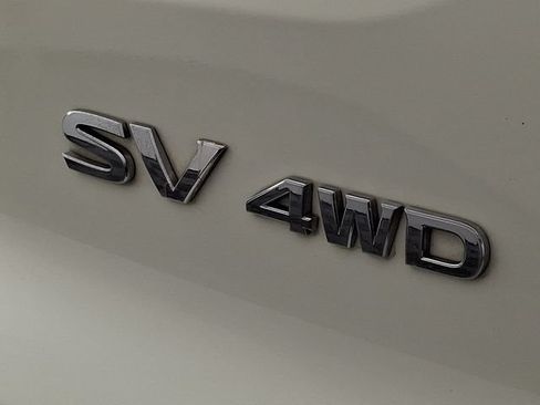 Used 2022 Nissan Pathfinder SV AWD/4WD image 32