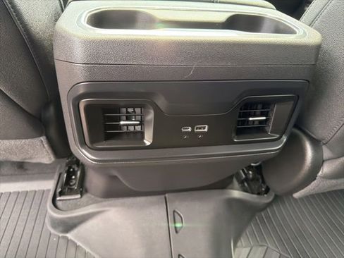 Used 2026 Chevrolet Silverado 1500 LT Trail Boss w/ LT Trail Boss Premium Package AWD/4WD image 18