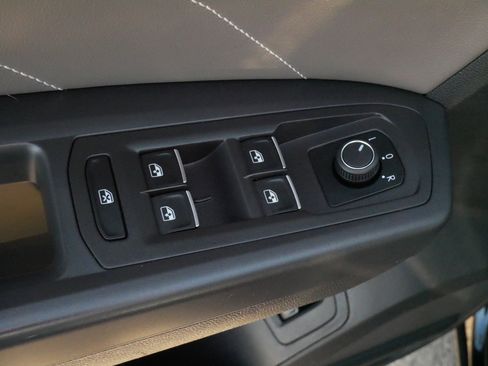 Certified 2023 Volkswagen Atlas SE AWD/4WD image 19