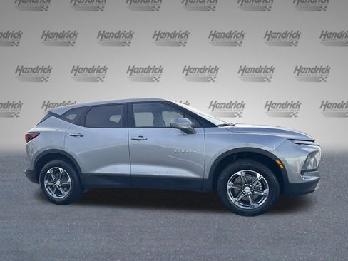 Certified 2025 Chevrolet Blazer LT image 11