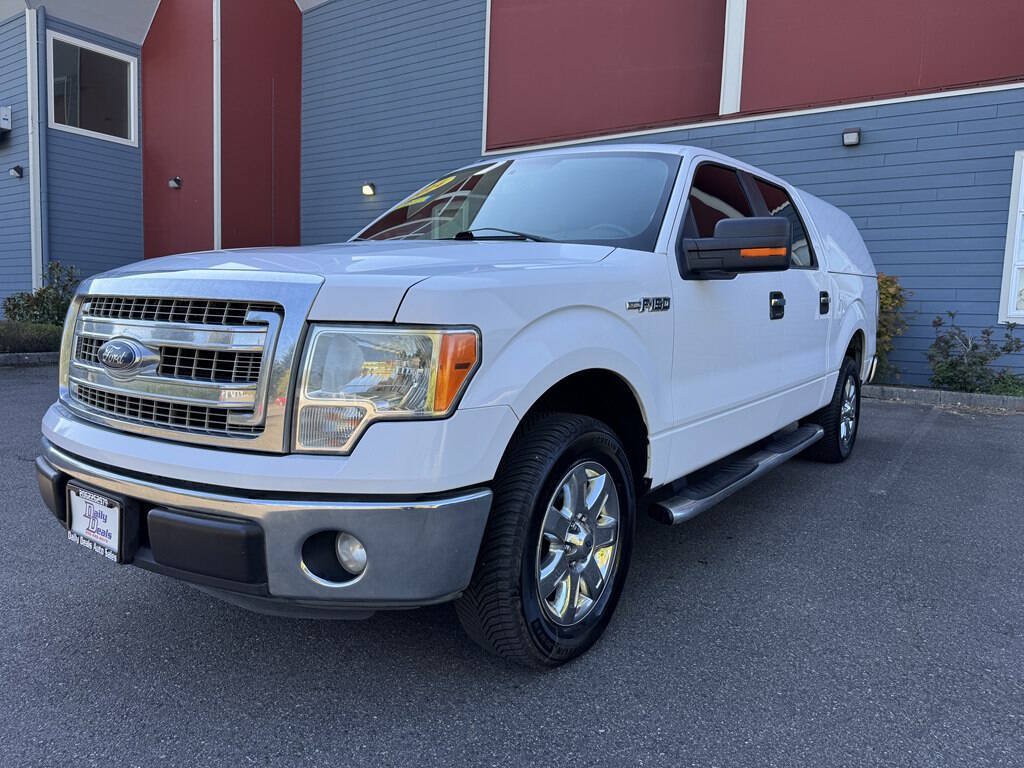 Used 2014 Ford F150 XLT w/ XLT Chrome Package RWD image 4