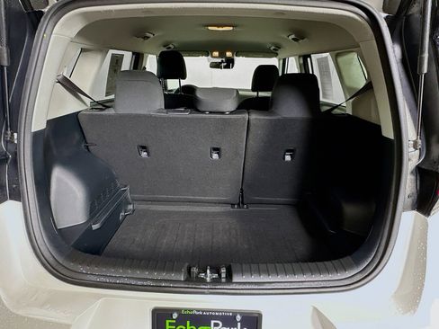 Used 2025 Kia Soul LX w/ LX Technology Package FWD image 27
