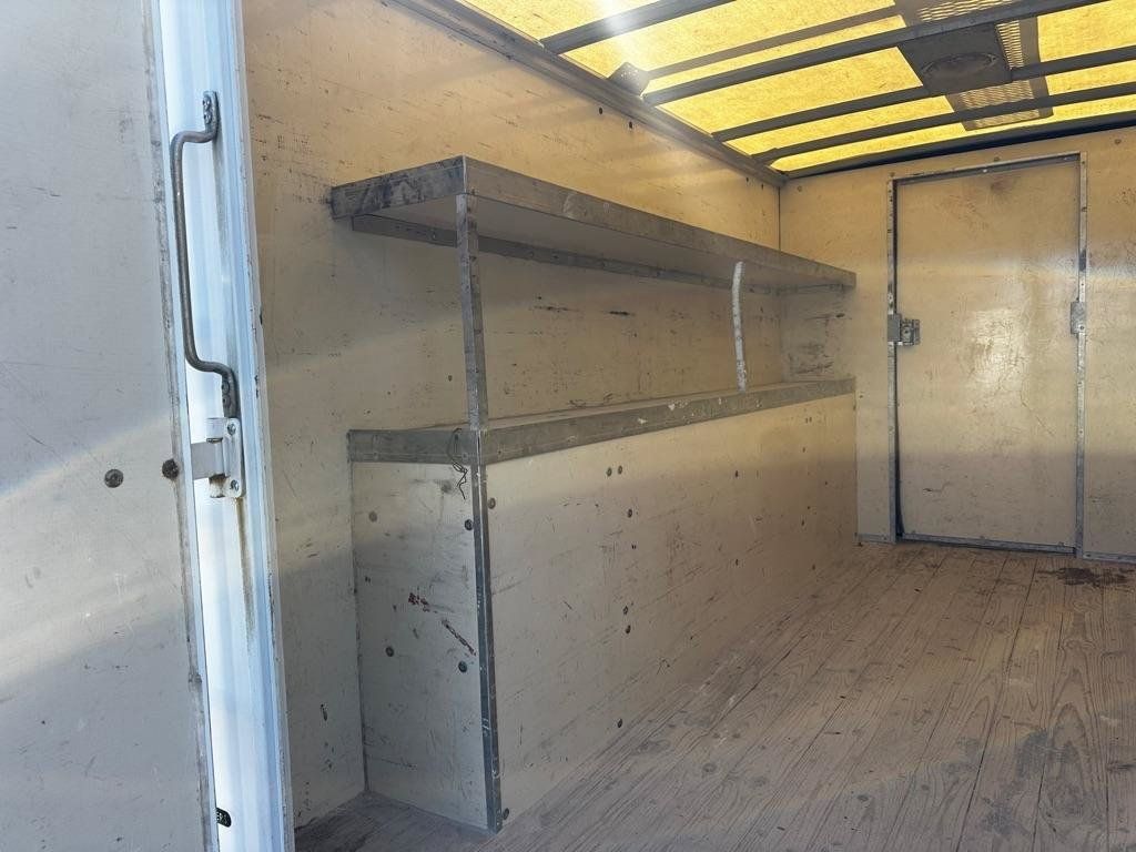 Used 2015 Ford E-350 and Econoline 350 Super Duty w/ Power Windows & Locks Group RWD image 10