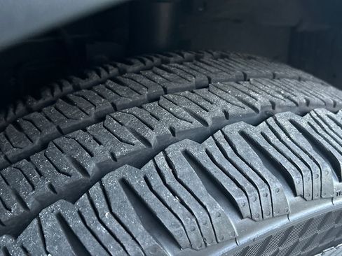 Used 2024 Ford Transit 250 Low Roof w/ Exterior Upgrade Package image 22