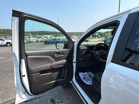 New 2025 Chevrolet Colorado Z71 w/ Technology Package image 12