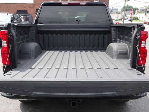 Used 2024 Chevrolet Silverado 1500 Custom w/ LPO, Dark Essentials Package AWD/4WD image 13