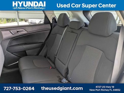 Used 2023 Kia Sportage LX AWD/4WD image 15