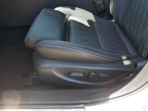 Used 2023 Nissan Maxima Platinum w/ Sport Mat Group FWD image 20