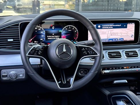 Used 2024 Mercedes-Benz GLE 350 4MATIC image 38