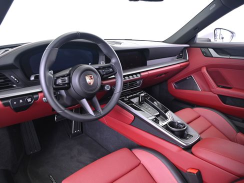 Used 2025 Porsche 911 Carrera image 24