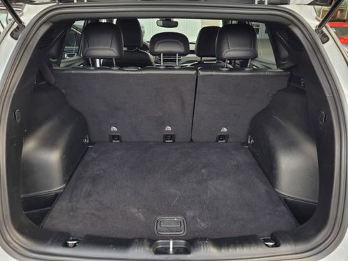 Used 2023 Jeep Compass Trailhawk image 25