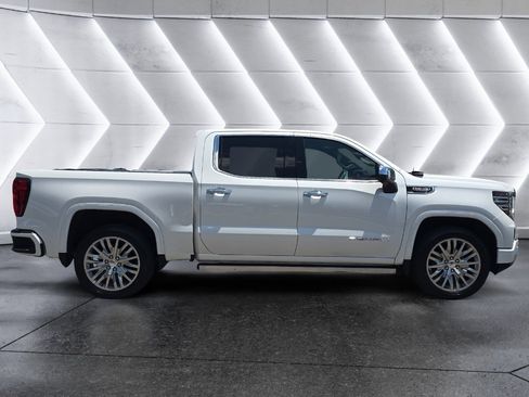 Used 2022 GMC Sierra 1500 Denali w/ Denali Reserve Package image 6