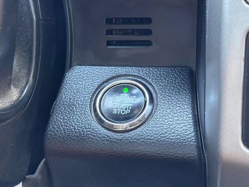 Used 2019 Ford F250 Lariat w/ Lariat Ultimate Package AWD/4WD image 22