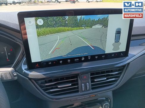 Used 2026 Ford Escape ST-Line w/ Tech Pack #1 AWD/4WD image 13