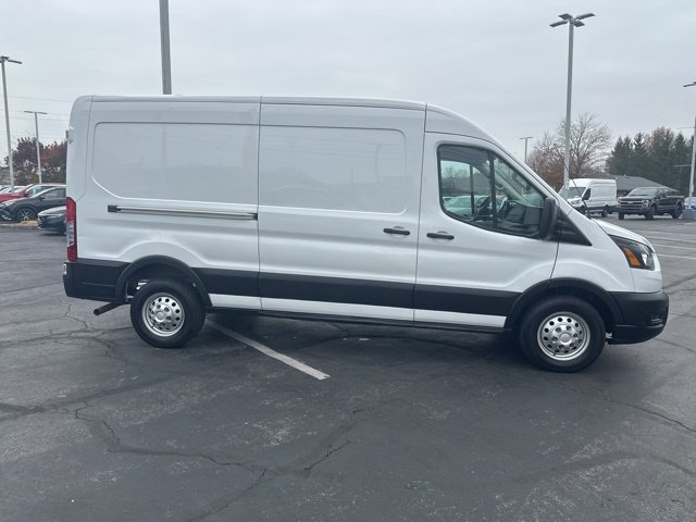 Used 2023 Ford Transit 250 Medium Roof AWD image 3