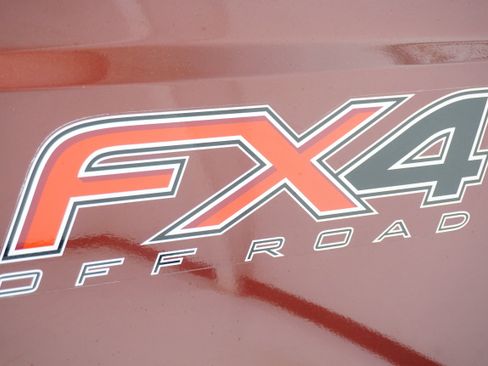 Used 2015 Ford F250 King Ranch w/ FX4 Off-Road Package AWD/4WD image 10