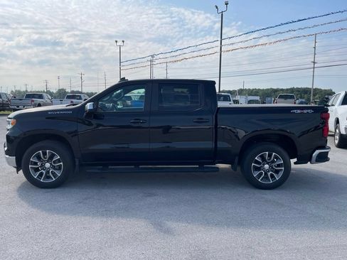 Used 2023 Chevrolet Silverado 1500 LT AWD/4WD image 4