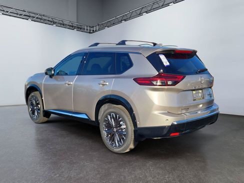Used 2026 Nissan Rogue Platinum w/ Platinum Premium Package AWD/4WD image 5