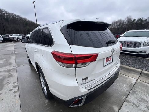 Used 2017 Toyota Highlander Limited image 5