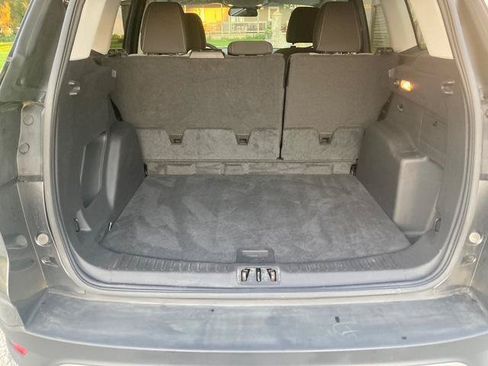 Used 2017 Ford Escape SE AWD/4WD image 28