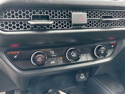 Used 2024 Honda HR-V Sport image 15