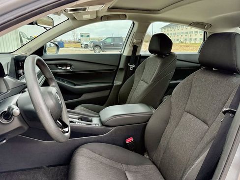Used 2024 Honda Accord EX image 10