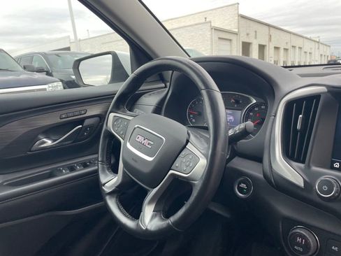 Used 2022 GMC Terrain SLT image 30