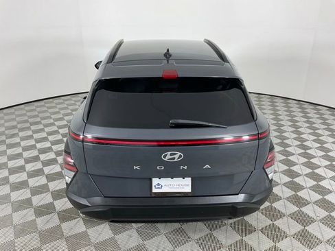 Used 2024 Hyundai Kona SEL FWD image 7