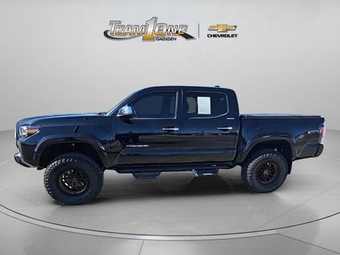 Used 2022 Toyota Tacoma Limited image 5