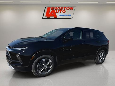 Certified 2025 Chevrolet Blazer LT w/ Convenience Package image 4