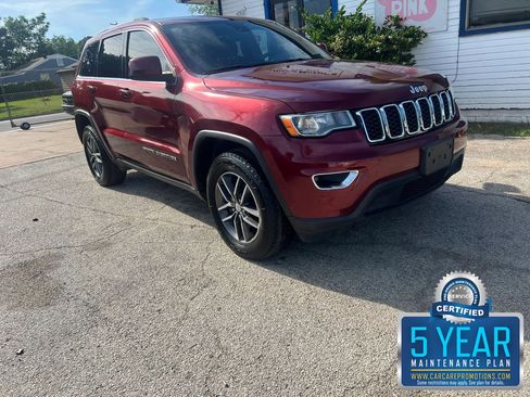 Used 2018 Jeep Grand Cherokee Laredo RWD image 1
