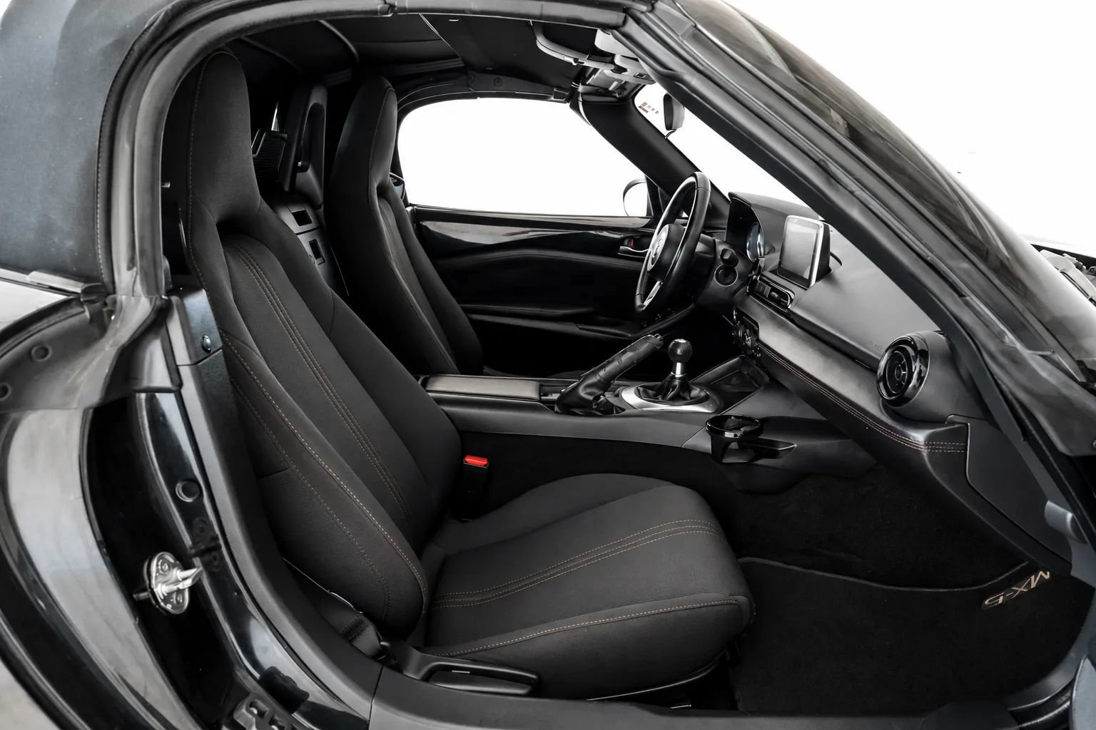 Used 2016 MAZDA MX-5 Miata Club RWD image 31