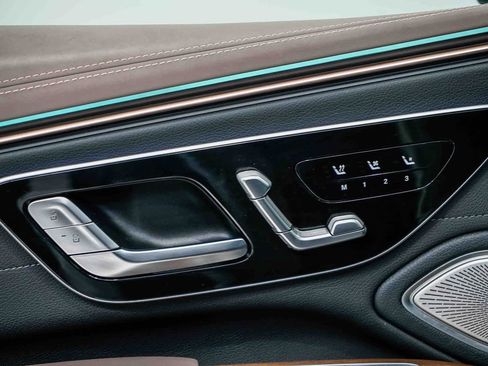 Used 2023 Mercedes-Benz EQS 580 4MATIC Sedan image 20