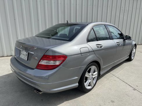 Used 2011 Mercedes-Benz C 300 Sedan image 3