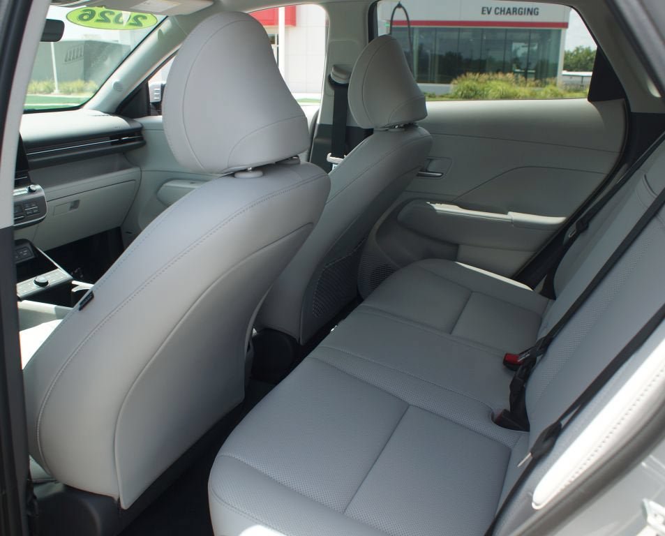 Used 2026 Hyundai Kona Limited FWD image 16