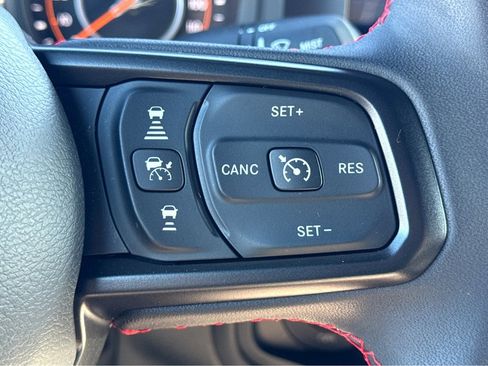 Used 2024 Jeep Wrangler Unlimited Rubicon image 17