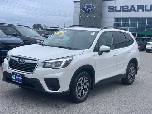 Used 2020 Subaru Forester Premium AWD/4WD image 3